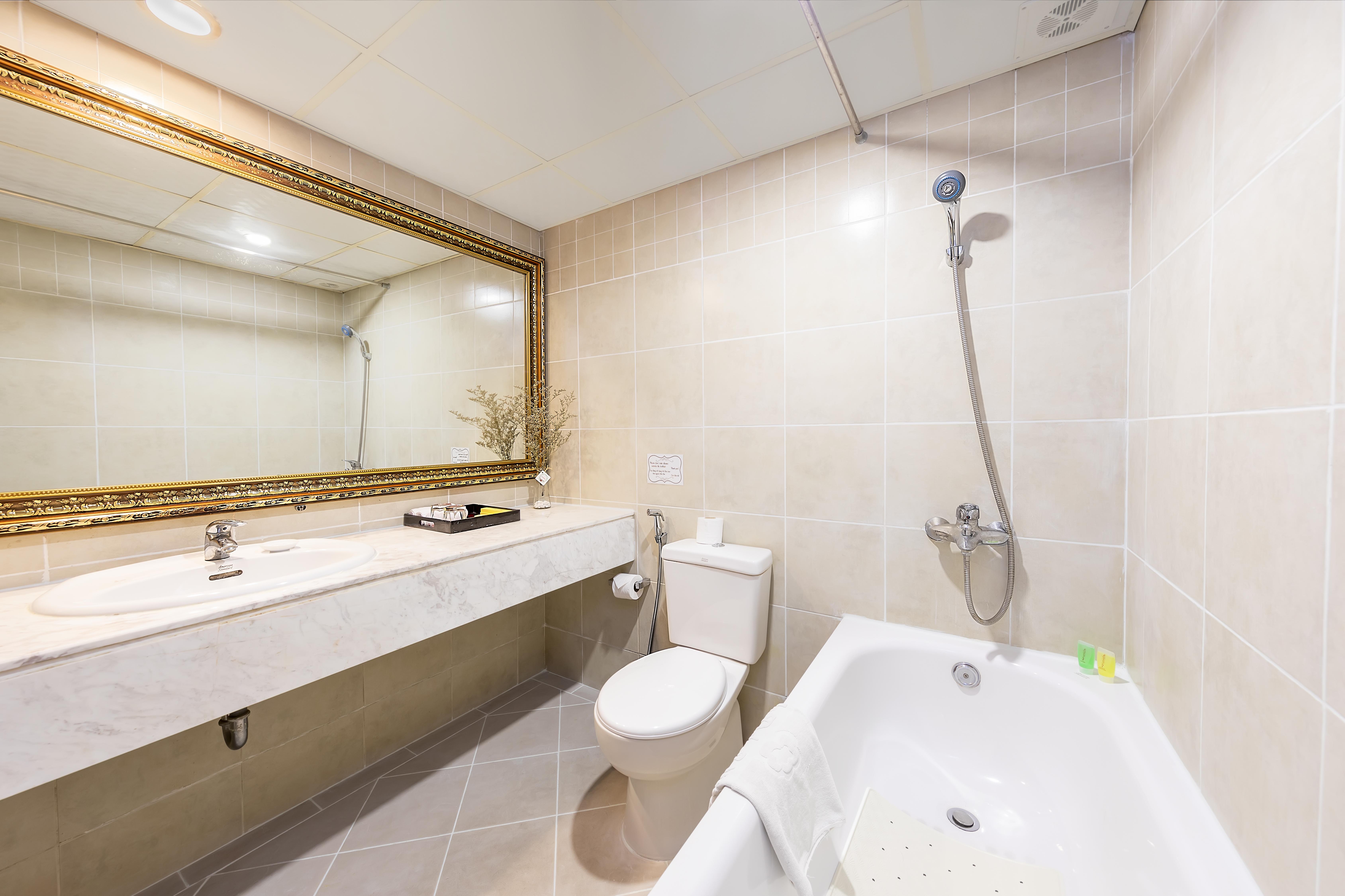 La Dolce Vita Hotel Ханой Экстерьер фото
